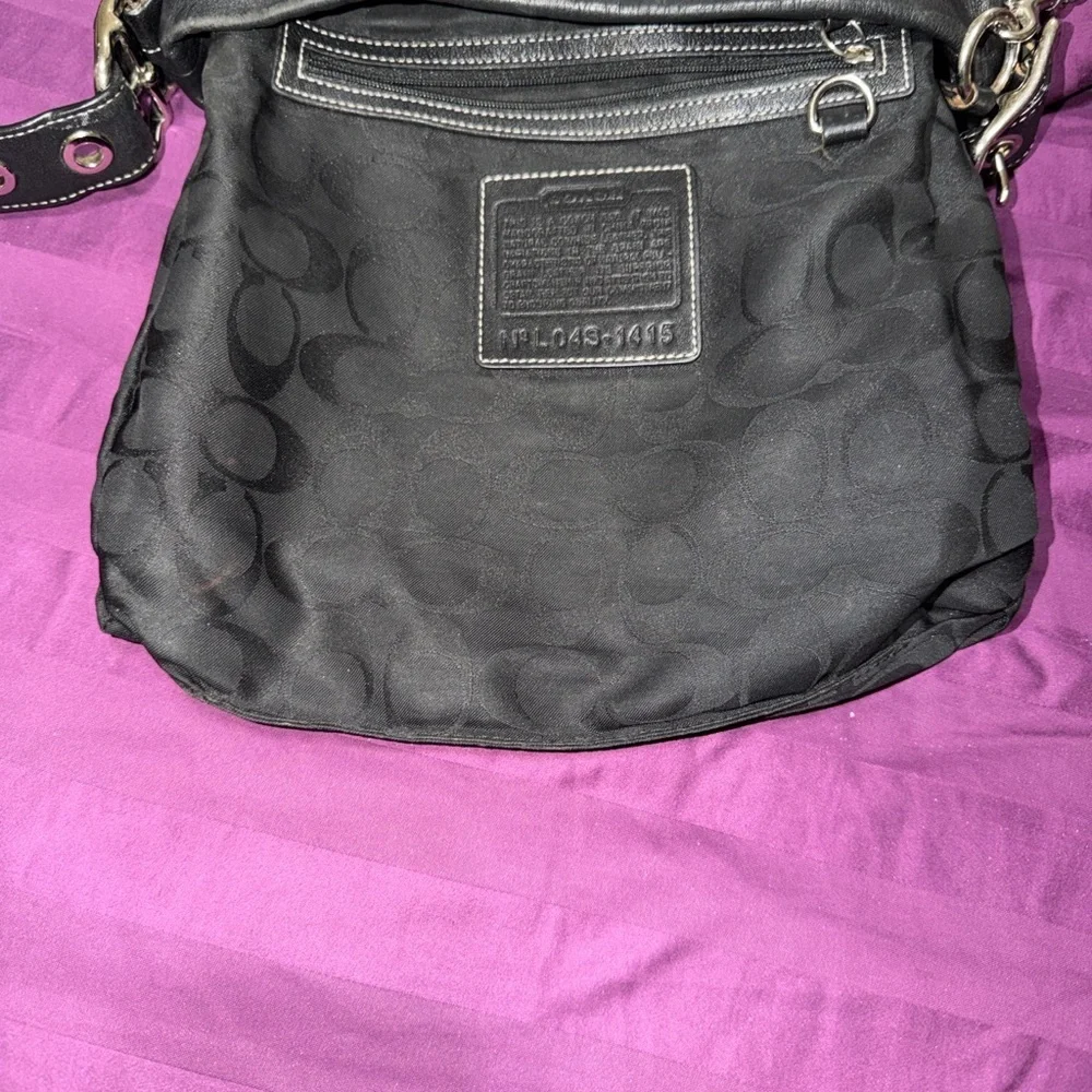 Vintage Coach Legacy 1415 Slim Duffle shoulder Bag in black with white stitching